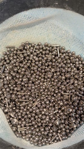 ✨ Love isn’t a straight line… and neither is this pendant. ✨ Handmade from 100% recycled sterling silver wire, this abstract love pendant flows and curves in a way that mirrors how love really moves through our lives — unpredictable, beautiful, and never the same twice. 💛 With a delicate kiss at the end and threaded onto a sparkling diamond-cut curb chain, it’s small but full of meaning. Perfect for everyday wear, layering, or as a thoughtful gift for someone you love. Because love is abstract,