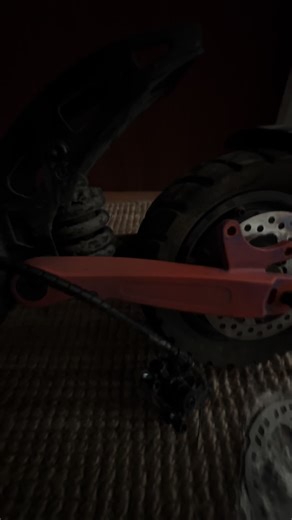 Bent Disc & Punctured Tire on Kukirin G2 Pro eScooter