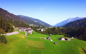 432HZ的声音是能让人体达到极度舒适的频率，放下手中的工作，一起冥想，放空，疗愈；传统轻音：人如果知道自己的目的地，何必在意此时在飘泊。_哔哩哔哩_bilibili