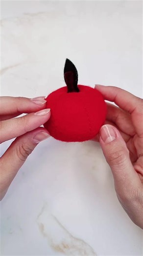 Sew a 3D Apple from Wool Felt: Easy Tutorial