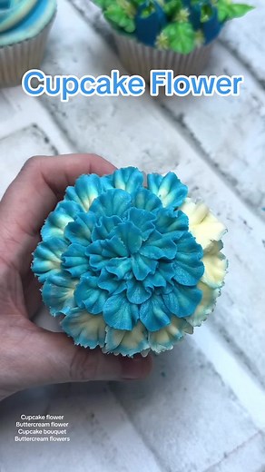 Beautiful Buttercream Flower Cupcake Bouquet Tutorial