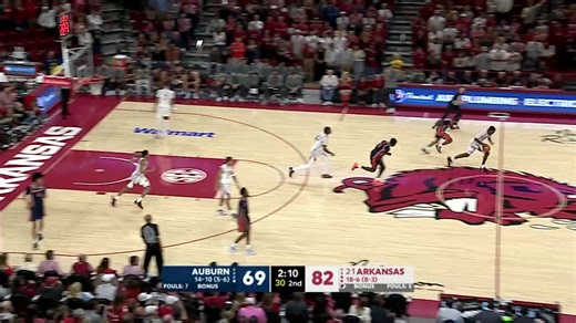 Timeline cleanse, but it's just Billy dunking the whole time. | Arkansas Razorback Men's Basketball