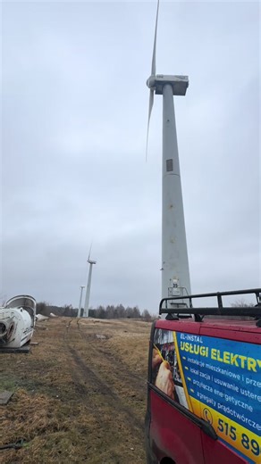 #wind #pompaciepła #windturbine #elektryk #elinstal
