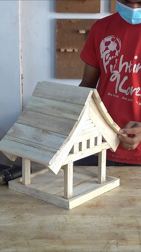 Transform your outdoor space into a haven for birds with a DIY wooden bird feeder! This engaging project allows you to connect with nature while supporting local wildlife. Get started today and enjoy the beauty of birds visiting your garden! 🐦✨ #WildlifeConservation #GardenCrafts #BirdFeeder | Woodworking TV