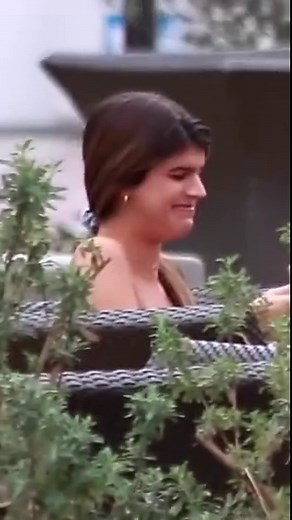 awkward PDA.. 😂😂 #reels | Angrypicnic