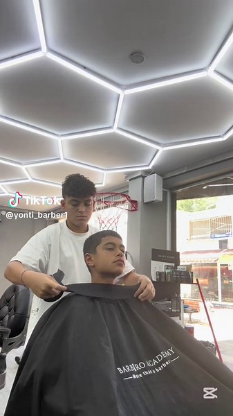 ‏Buzz cut👌#barber #💈 #CapCut