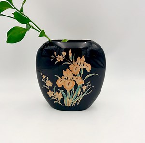 Japanese Black Glazed Vase With Iris Flowers – Signed Studio Pottery – Modern Oriental Decor – 1980s Japan - Etsy