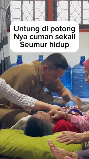 1.6M views · 7.4K reactions | Kalau sampe harus tiap bulan kan horor yah  #minivlogkalteng #reels #viral #fyp #sunat | Minivlogkalteng | Facebook