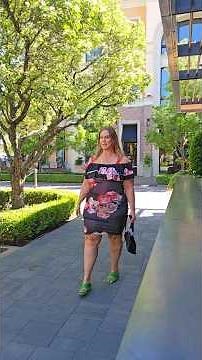 Flower Dress green heels walk