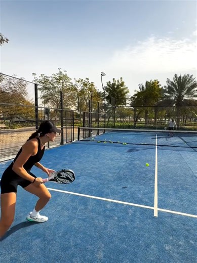Mastering Padel Transitions: Vibora Techniques Against Lobs