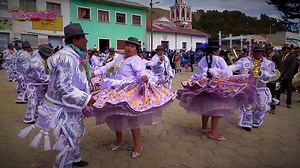 Banda Espectacular Original ''SUPER EXPLOSION'' de La paz con los Ch'utas de Cota Cota Alta //municipio de HUARINA //provincia Omasuyos https://www.facebook.com/CholitaRoss | Cholita Ross