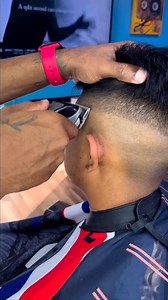 Satisfying fade checkkkkkk. ✅ The new reVITE Clipper and the interchangeable fade blade make the perfect combo for a smooth fade. 📹: @wil_barber #CREATEYOURWAY #ANDISAUSTRALIA https://bit.ly/Andis-reVITE-BlackFade | Andis Company