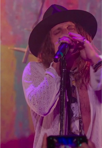 Mayhem & Revelry (Live) available everywhere February 21‼️ Watch an exclusive performance of “When I’m Gone” (Live) from ‘Mayhem & Revelry’ on @Vevo. Watch the live video and pre-save the album now on all platforms - link in bio. #dirtyhoney #livealbum #rocknroll #mayhemandrevelry #whenimgone #whenimgonelive #fyp #foryoupage #dirtyhoneyband