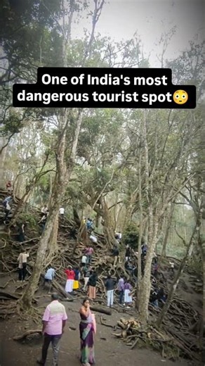 Guna Caves|Kodaikanal #guna #gunacave #kodaikanal #tamilnadu #trending #travel #viral #youtubeshorts