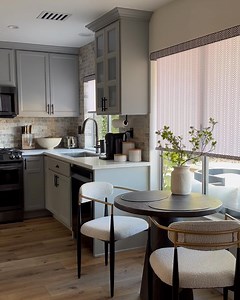 3K reactions · 71 shares | Get the window upgrade you want within your budget! At Budget Blinds, we’ll bring our showroom to you for a FREE consultation. Our experts will help you find the perfect window treatments for your style and professionally install them too! Choose from our wide selection of custom blinds, shades, shutters, and drapes, all in the convenience of your own home. | Budget Blinds | Facebook