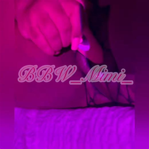 RT @Bbw_Mimi_: Big loud moans + juicy squirts = your soaking spoiled brat 😩💦😈