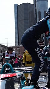 Street fight won 🥇 | NTT INDYCAR SERIES