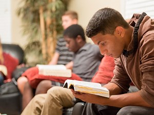 Seven General Conference About Trust for the 2022 Youth Theme