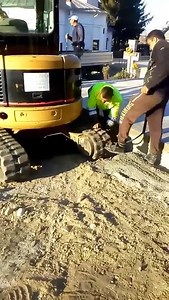 1.5M views · 5.7K reactions | On sait bien accueillir les nouveaux !  | Outillage 2000 | Facebook