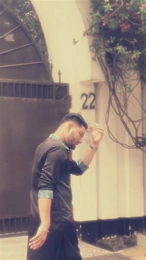 SK Siyam Khan on Instagram: "Telephone 📞"