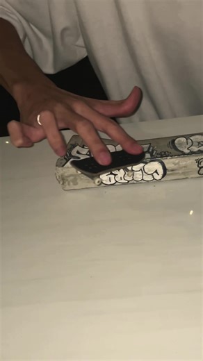 Mastering the Tre Flip: A Tutorial for Fingerboard Enthusiasts