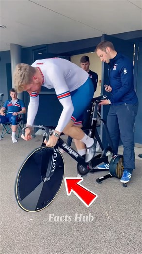 What Makes This Track Cycling So Difficult?😲