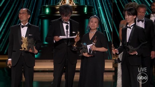 378K views · 10K reactions | The team behind "'Godzilla Minus One" accepts the award for Best Visual Effects. #Oscars #Oscars2024 https://trib.al/oGWN5hT | ABC News | Facebook