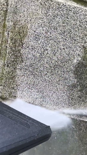 Washing the exterior walls with the Kärcher Eco Booster 120!! #highpressurewasher