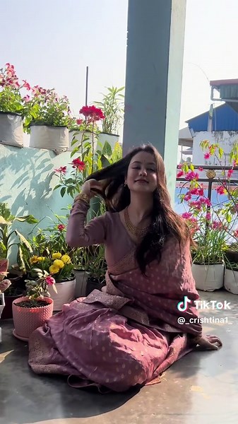 Whatever the dress is,it should wrapped you up by the grace🔮