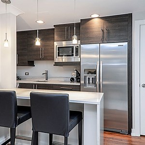 [Hot Item] Wood Furniture Hotel Kitchenette Prefabricated Kitchen Cupboard Set