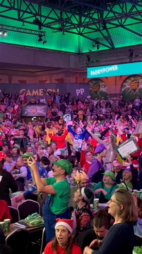 Those moments ❤️Joe Cullen smashes Bradley Brooks (3-0) and advances at the Ally Pally! 🇬🇧 | PDC Europe