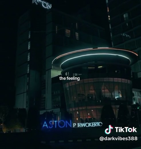 right now🎧 #fyp #lyrics #xyzbca #foryou