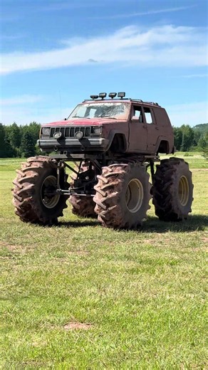 #michiganmotorsports #jeep #cherokee #xj #plantbamboo | Jeep Cherokee