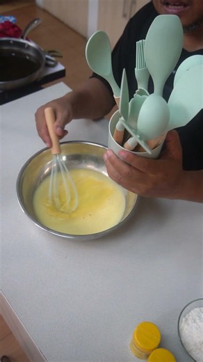 Spatula set silikon is 12 pcs, sudah food grade, anti panas! #spatulaset #spatulasilicon
