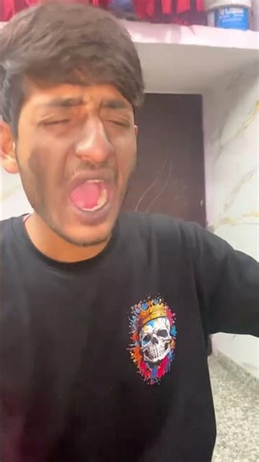 Humko tumse payar hua hai 🤣#funny #comedy #trending #viral#shortsvideo