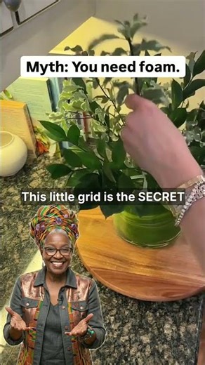 The SECRET to Perfect Flower Arrangements (No Tape or Foam!) 💐✨