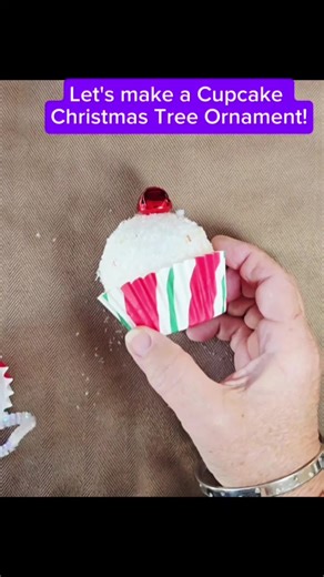 DIY cupcake ornament is easy to make and targets fine-motor skills, bilateral hand-use and sensory exploration. #diychristmasornament #craftsforkids #sensorymotorcraft #homeschoolingideas #cupcakeornaments