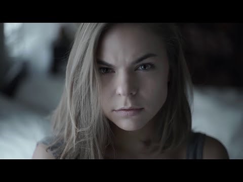 Halott Pénz - Darabokra törted a szívem (official music video)