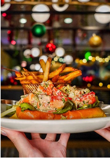 ✨ BROOKHAVEN’S NEW RESTAURANT ✨ Pop-ups booked? Reservations are open at Confab Kitchen Bar! 🎄 Brookhaven’s new spot is decked out in festive décor, serving holiday cocktails and elevated comfort food. Weekend brunch too 🥂✨ 📍 Confab Kitchen & Bar • Brookhaven, GA #ConfabKitchenandBar #HolidayPopUp #Brookhaven #ATLEats #EatTrayLove