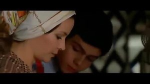 Laura Antonelli e la scena della scala