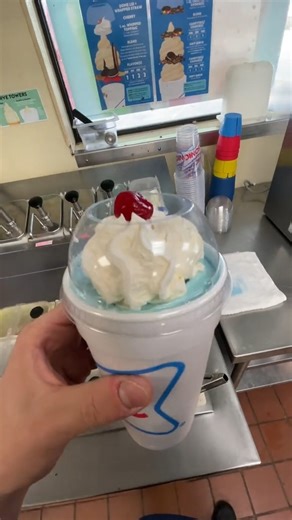 sonic.pov on Instagram: "Making a blue raspberry cream slush with whip and a cherry #foryoupage #papasfreezeria #fyp #satisfyyourcravings"