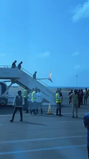 Madaxweyne maxamed Abdullaahi formajo ayaa soo gaadhay caasimada dalka Hamze Abdi Nour | Hamze Abdi Nour