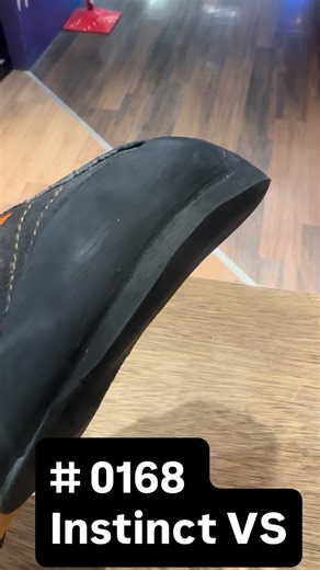 圓石空間修鞋部 on Instagram: "# 0168 Instinct VS 老話一句，讓鞋子回歸它本該有的樣子，我們不會硬把休閒鞋做成戰鬥鞋XD"