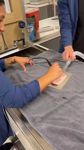 Training day with cautery! Our veterinary team is honing their skills to provide the best care for our furry friends! 🐾👩‍⚕️🐶🐱@GoodVets #veterinarymedicine #veterinarycare #animalhealth #goodvets #dallasuptown #dallasvet #dallasveterinaryclinic #vetlife #amliquadrangle