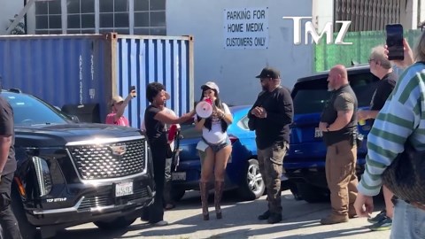 Cardi B Moves Meet-and-Greet Indoors Due to Extreme Heat