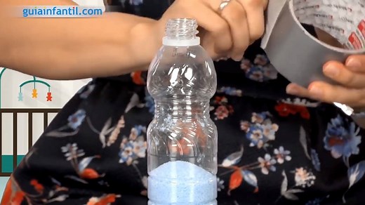 24K views · 402 reactions | Descubre lo divertida que puede ser la ciencia con estos 6 experimentos caseros para hacer con niños. Aprenderás desde cómo hacer un arco iris líquido hasta una lámpara de lava. ¡Fascinante! https://www.guiainfantil.com/videos/ocio/6-experimentos-de-ciencia-divertidos-para-ninos/ | guiainfantil.com | Facebook