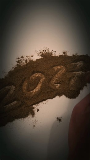 Füchse Berlin on Instagram: "Mit S(alz) und P(feffer) schmeckt es doch irgendwie gleich besser😋👨‍🍳 BIG NEWS‼ @simonpytlickk wechselt im Sommer 2027 zu den Füchsen Berlin und freut sich schon jetzt auf den Fuchsbau😍🦊 📰 Die gesamte Meldung findet ihr auf www.fuechse.berlin ___ With salt and pepper, it somehow tastes better😋👨‍🍳 BIG NEWS‼ Simon Pytlick will be joining Füchse Berlin in the summer of 2027 and is already looking f