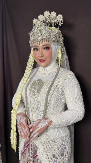 Elegant Wedding Makeup and Attire by Rose Makeup Weding
