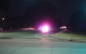 CHP加州高速巡警code3紧急出警相应一起车祸事故