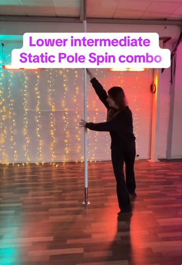 Lower Intermedite static spin combo *Carousel *Reverse Attitude *Front Hook Book your class now #Pole #fyp #poledance #barnsley #beginnerpole #poletricks